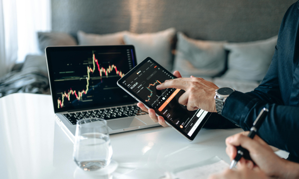 Best Tech Dividend Stocks